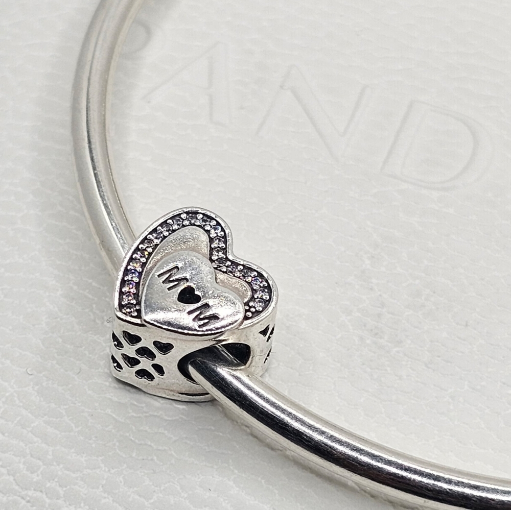 ♥️ Authentic Pandora ⭐️RETIRED⭐️ MOM CHARM